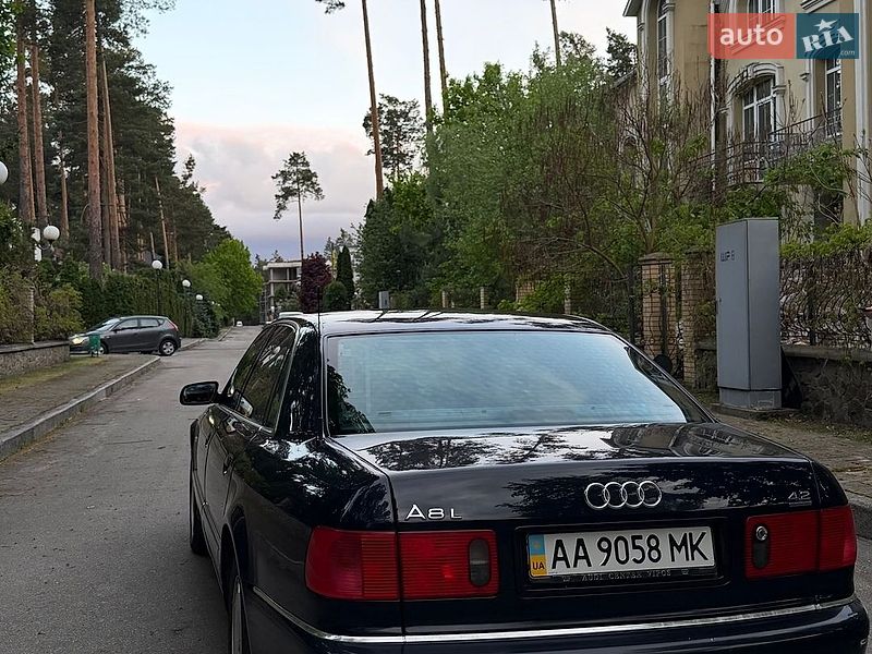 Седан Audi A8 2001 в Києві