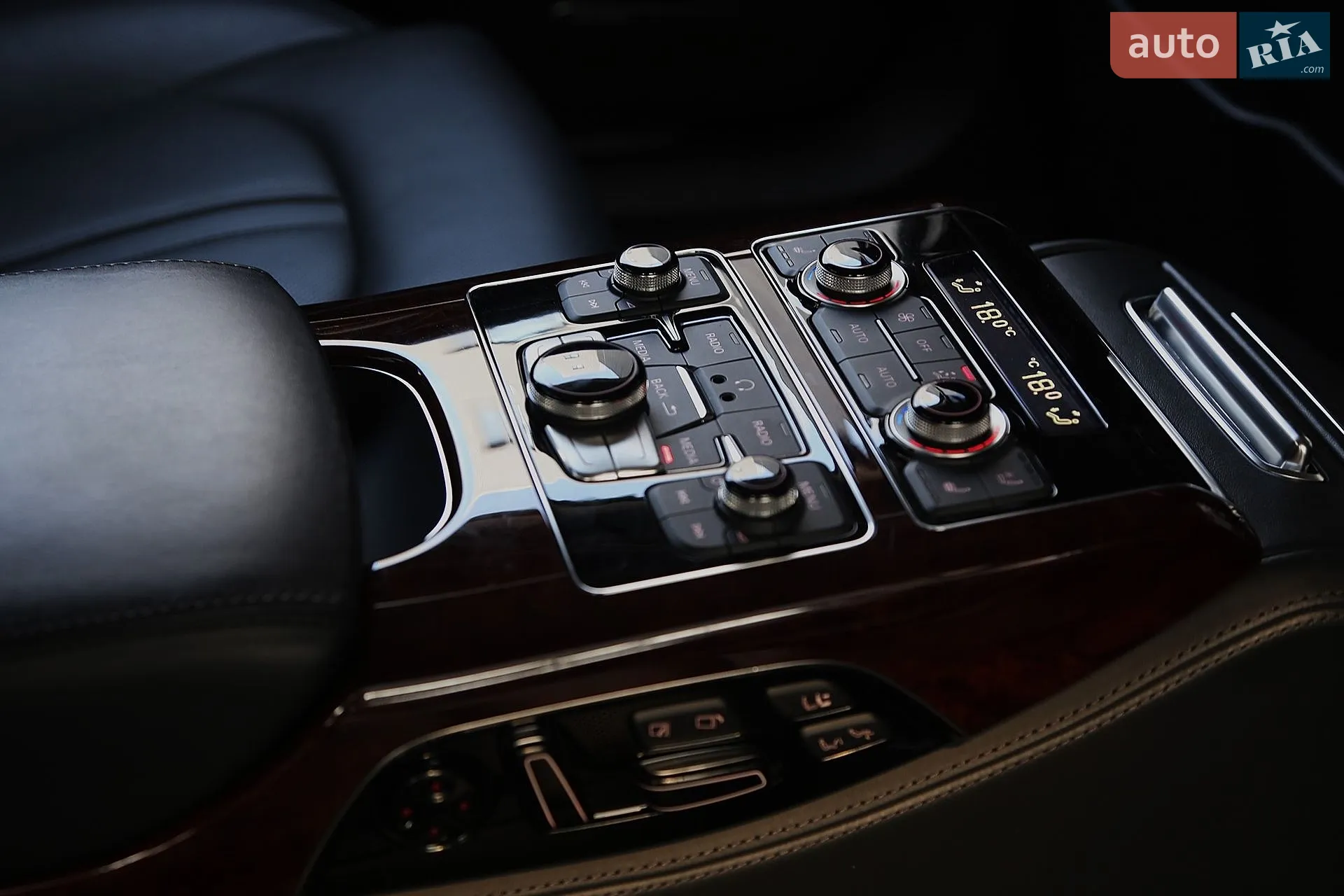 2013 Audi A8 - мініатюра 29