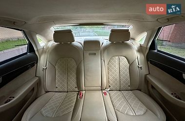 Седан Audi A8 2013 в Днепре