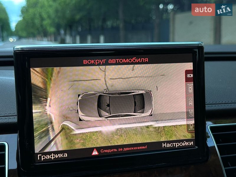 Седан Audi A8 2013 в Днепре