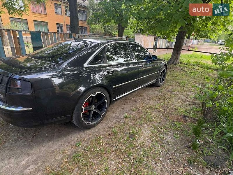 Седан Audi A8 2004 в Прилуках
