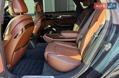 Седан Audi A8 2015 в Киеве
