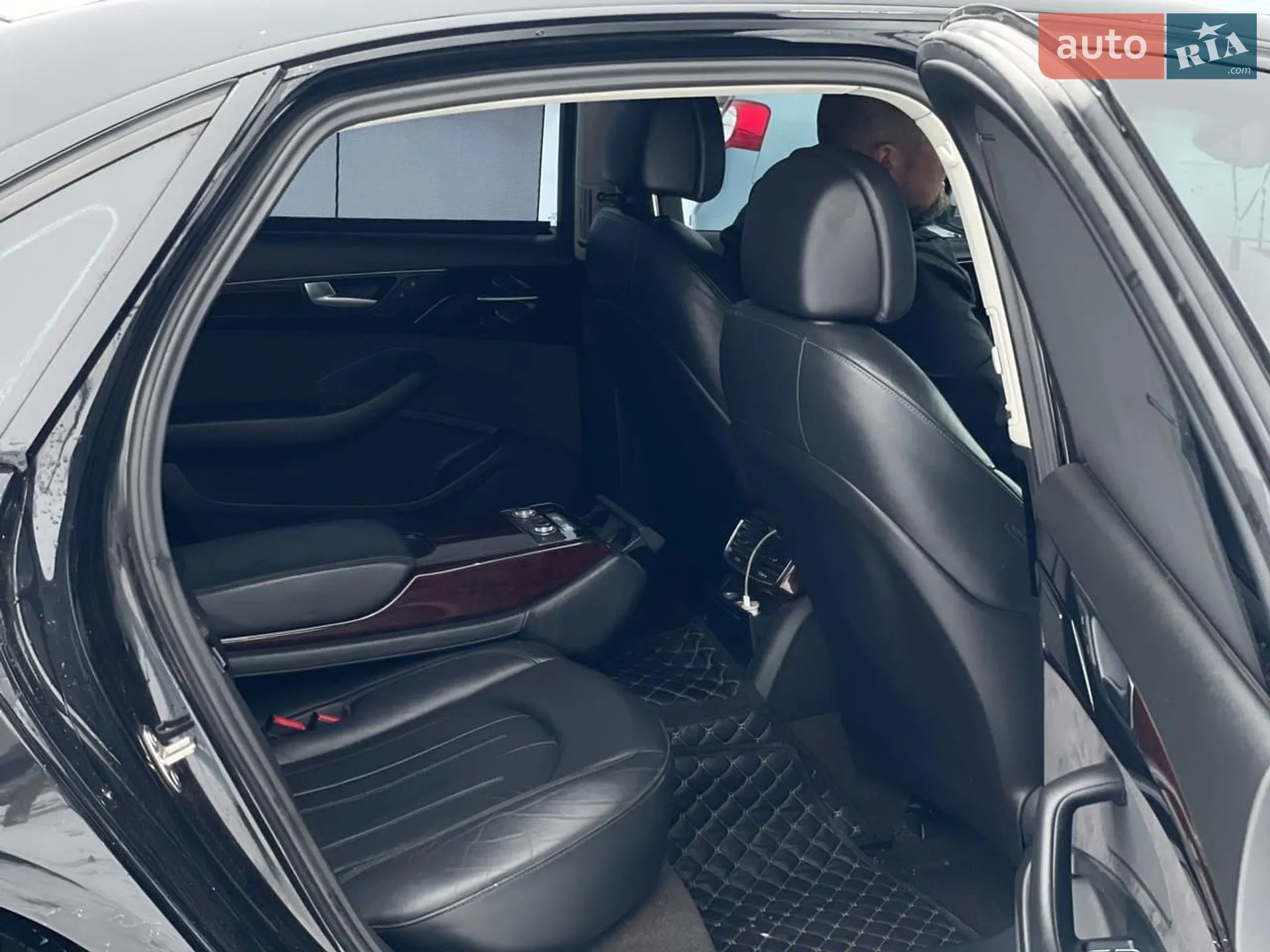 2011 Audi A8 - мініатюра 7