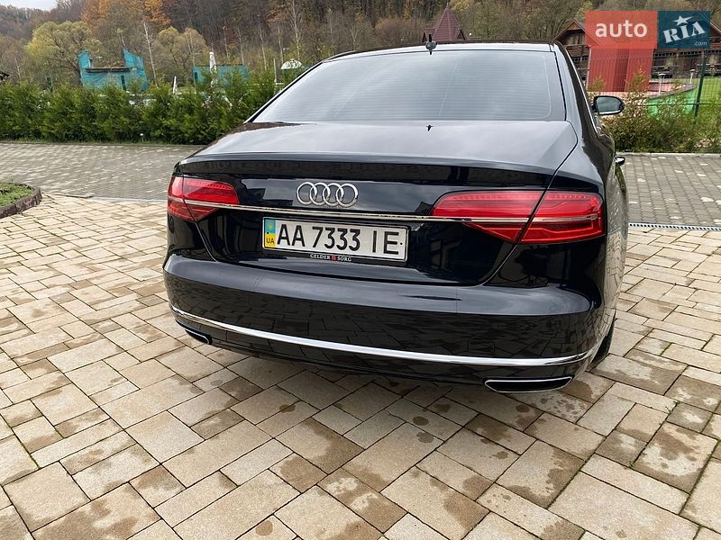 Седан Audi A8 2013 в Киеве