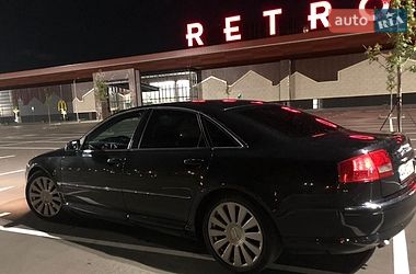 Седан Audi A8 2004 в Киеве