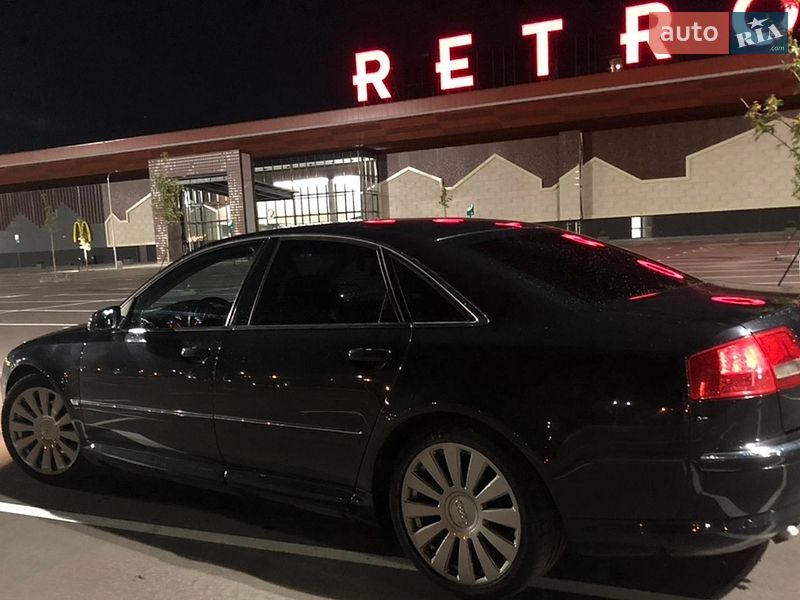 Седан Audi A8 2004 в Киеве