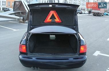Седан Audi A8 2001 в Ровно