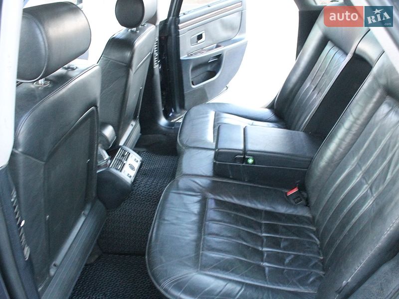 Седан Audi A8 2001 в Ровно
