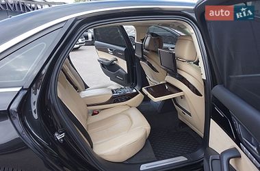 Седан Audi A8 2012 в Одесі