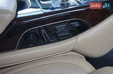Седан Audi A8 2012 в Одесі