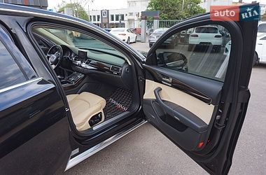 Седан Audi A8 2012 в Одесі