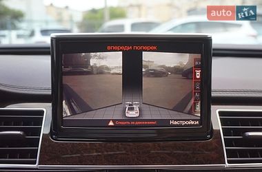 Седан Audi A8 2012 в Одесі