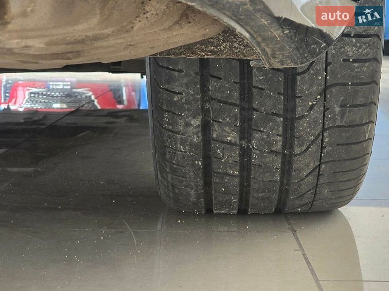 Седан Audi A8 2015 в Кривом Роге