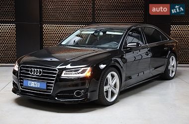 Седан Audi A8 2018 в Луцке