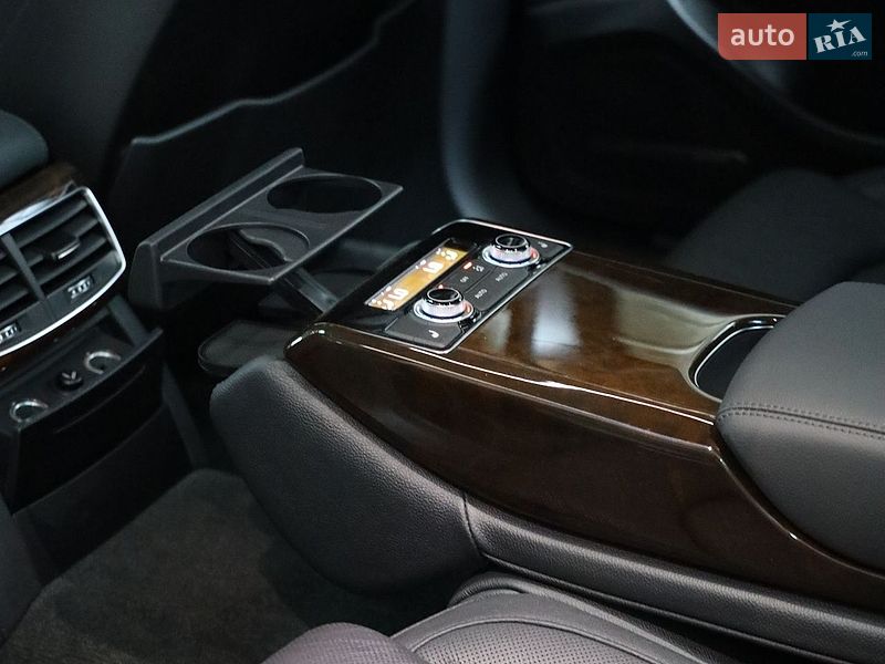 Седан Audi A8 2018 в Луцке