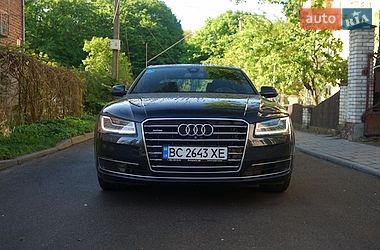 Седан Audi A8 2015 в Львове