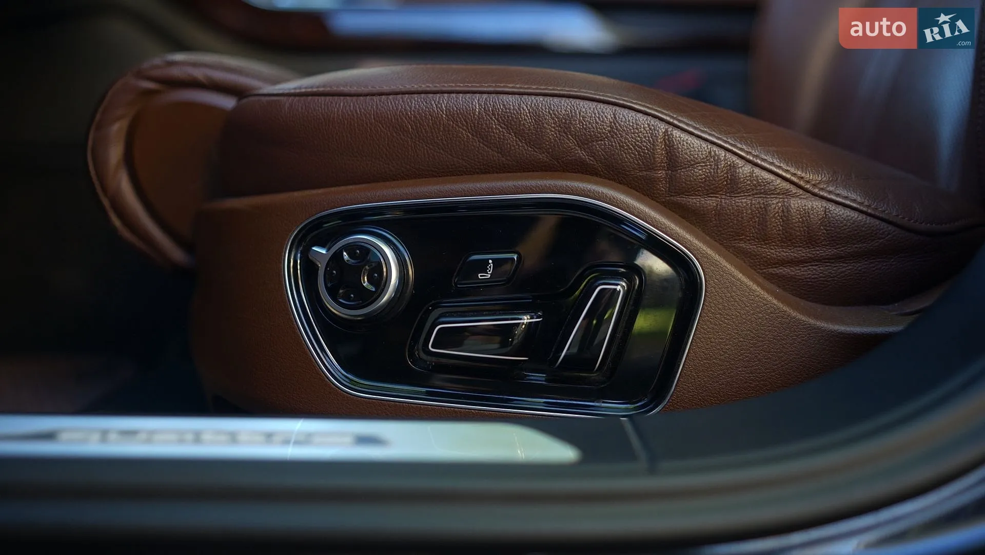 2015 Audi A8 - мініатюра 35