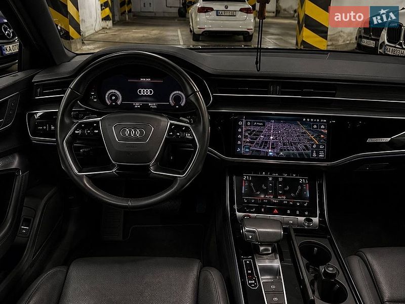 Седан Audi A8 2019 в Киеве