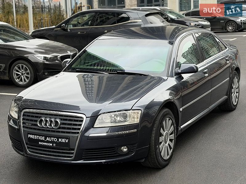 Седан Audi A8 2006 в Киеве
