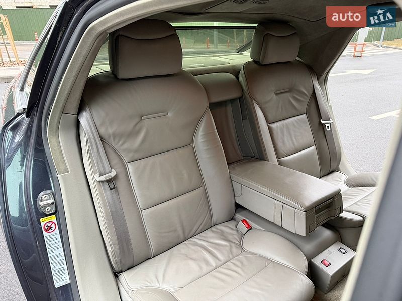 Седан Audi A8 2006 в Киеве