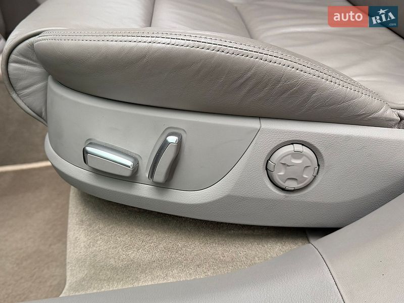 Седан Audi A8 2006 в Киеве
