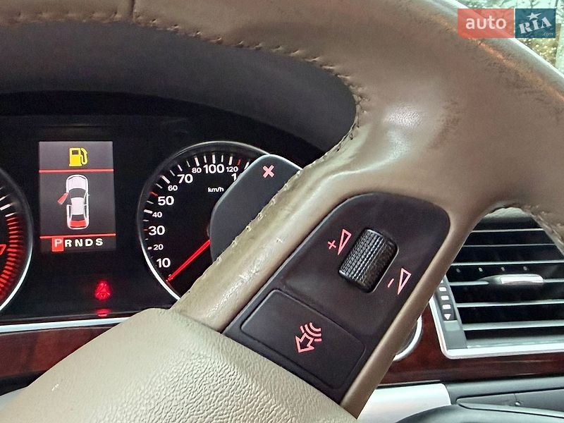 Седан Audi A8 2006 в Киеве