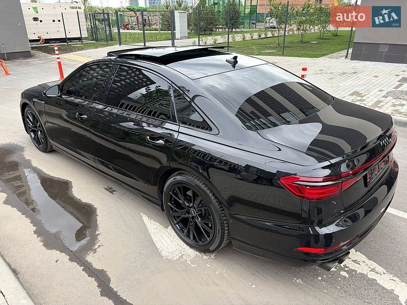 Седан Audi A8 2020 в Києві