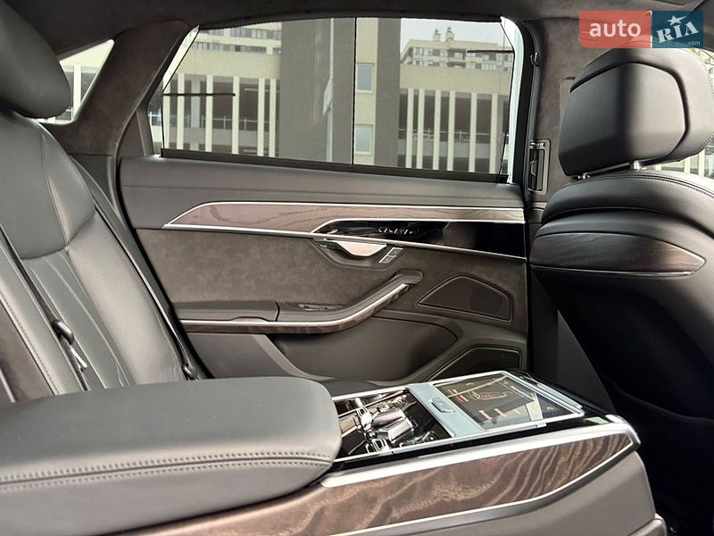 Седан Audi A8 2020 в Києві