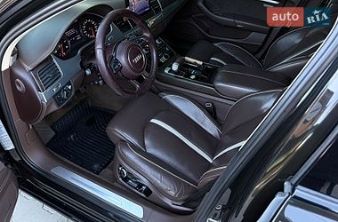 Седан Audi A8 2014 в Виннице