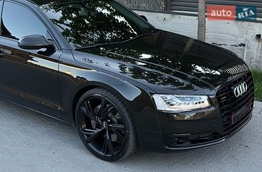 Седан Audi A8 2014 в Виннице