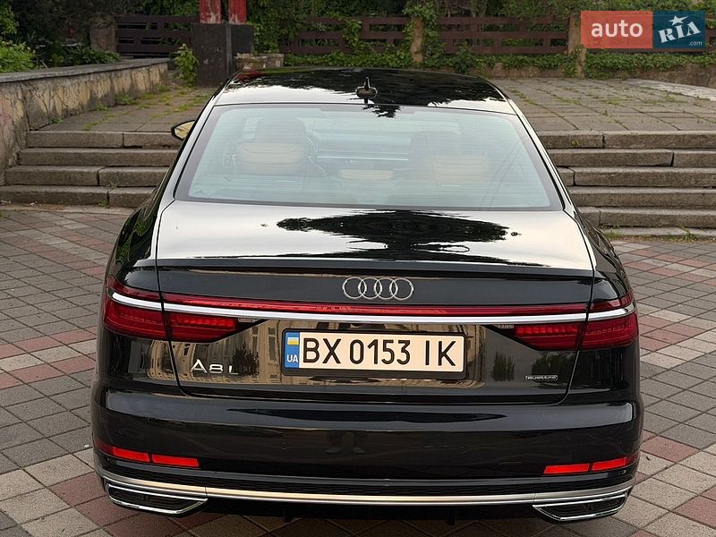 Седан Audi A8 2021 в Хмельницком