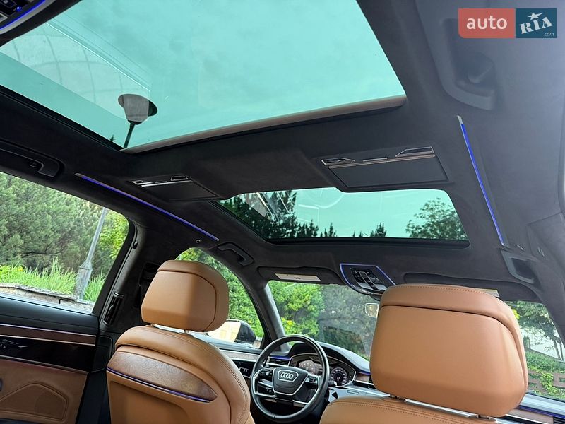 Седан Audi A8 2021 в Хмельницком