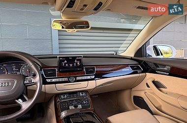 Седан Audi A8 2012 в Києві