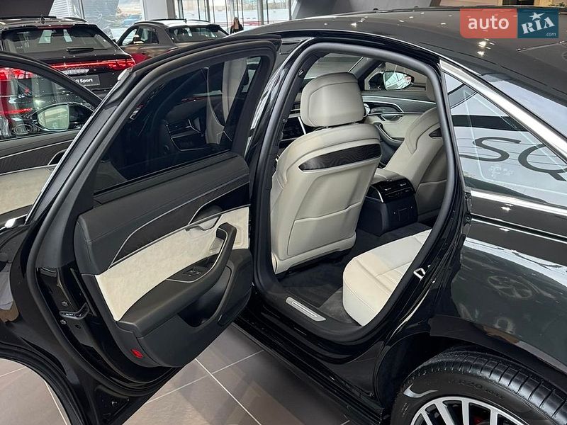 Седан Audi A8 2026 в Кривому Розі