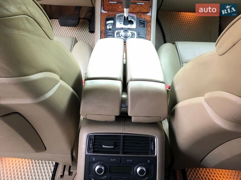 Седан Audi A8 2003 в Харкові