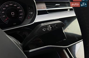 Седан Audi A8 2021 в Киеве