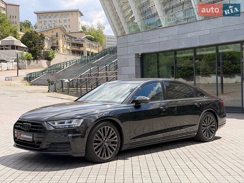Седан Audi A8 2021 в Києві
