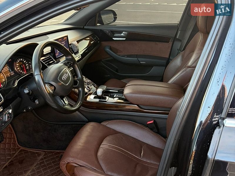 Седан Audi A8 2014 в Києві