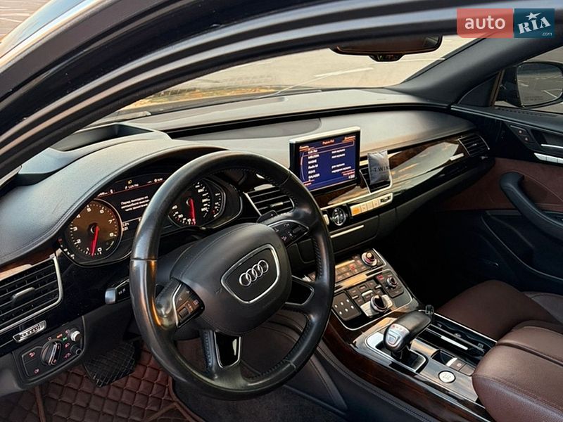 Седан Audi A8 2014 в Киеве