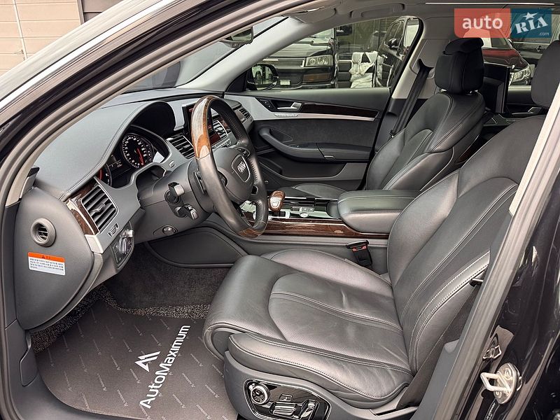 Седан Audi A8 2015 в Одессе