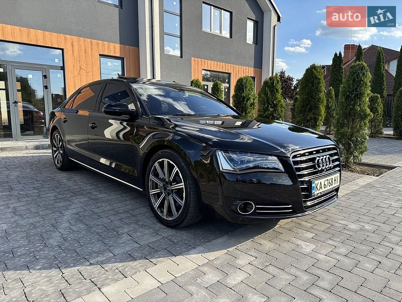 Седан Audi A8 2013 в Луцьку