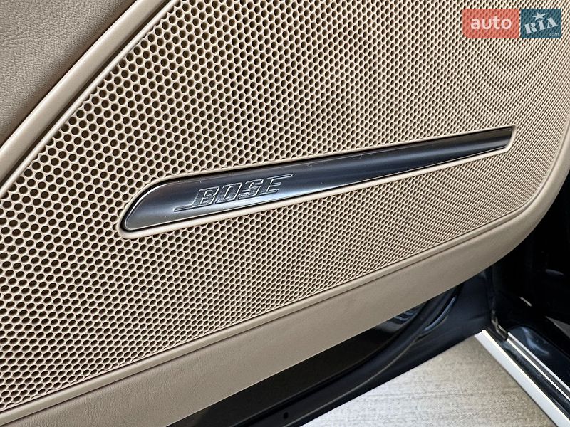 Седан Audi A8 2013 в Луцьку