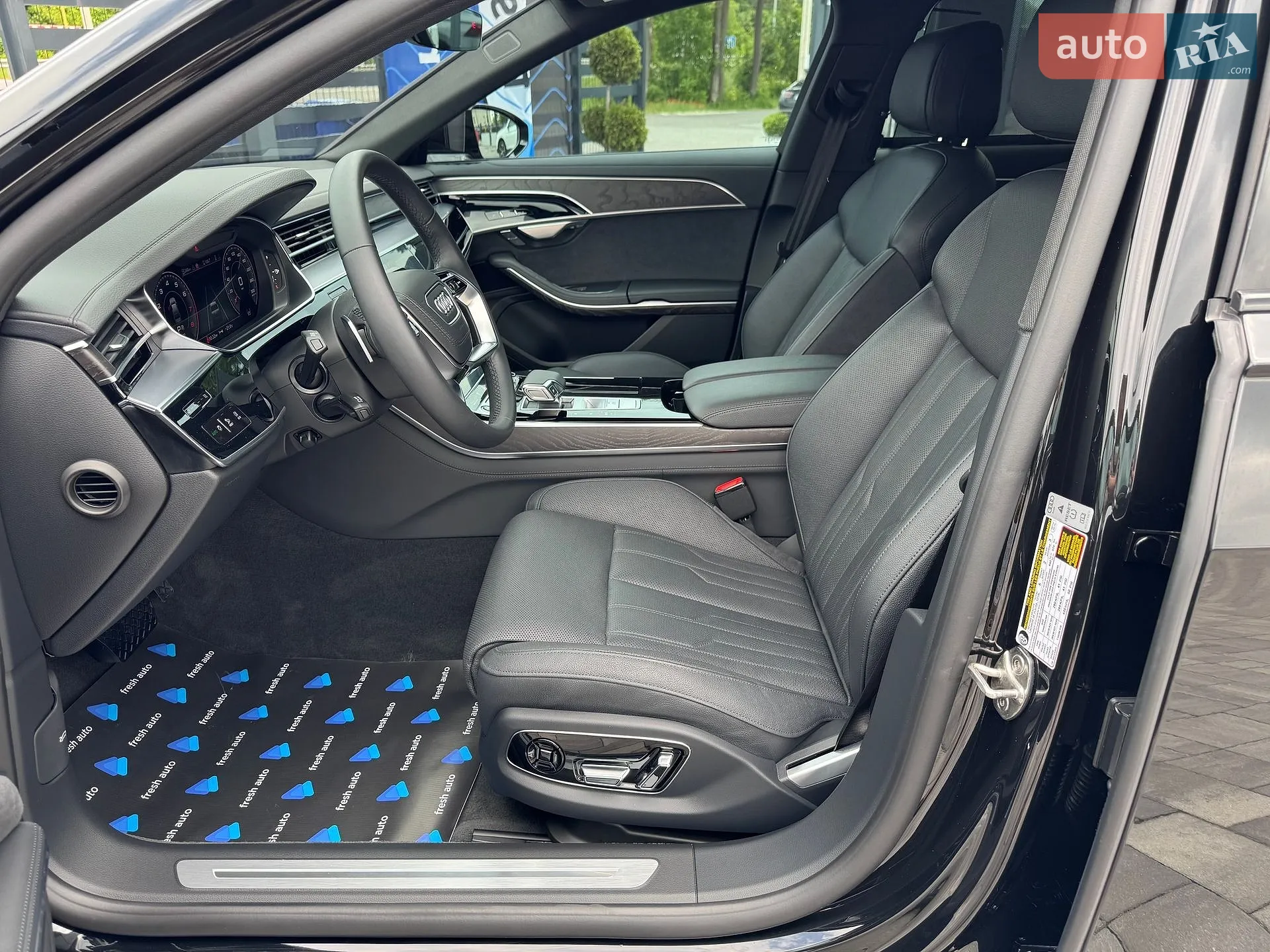 2024 Audi A8 - мініатюра 21