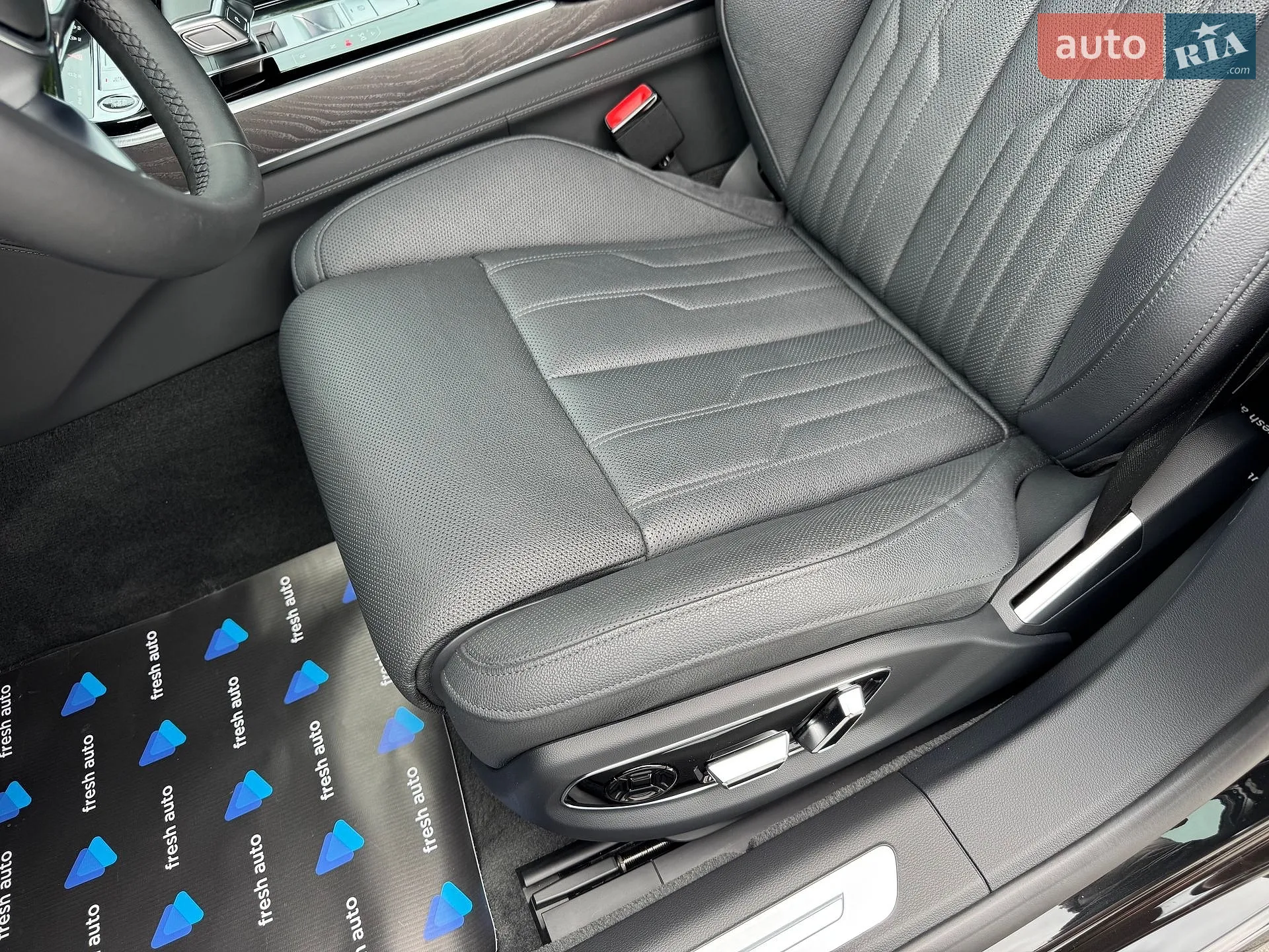 2024 Audi A8 - мініатюра 19