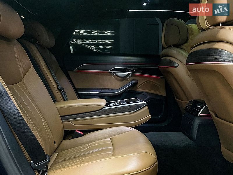 Седан Audi A8 2021 в Киеве