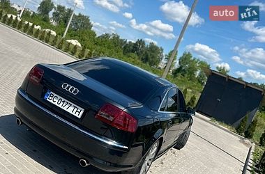 Седан Audi A8 2003 в Золочеве