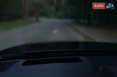 Седан Audi A8 2023 в Львове