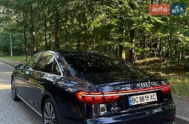 Седан Audi A8 2023 в Львове