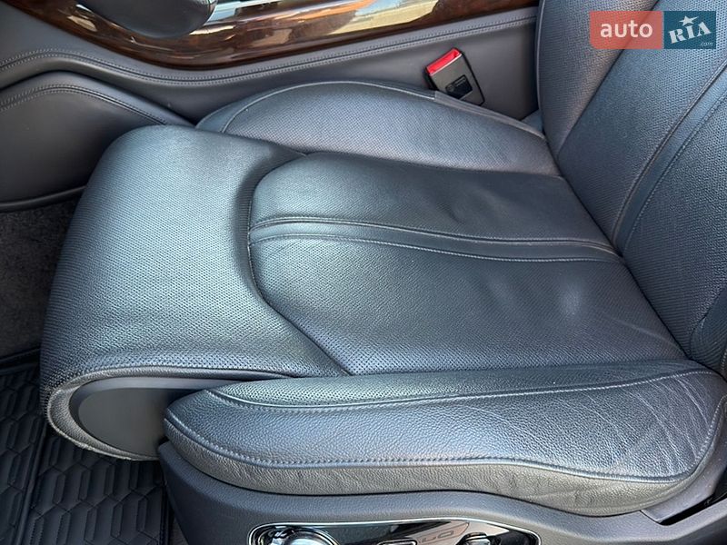 Седан Audi A8 2016 в Благовіщенську