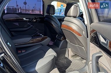 Седан Audi A8 2016 в Благовіщенську